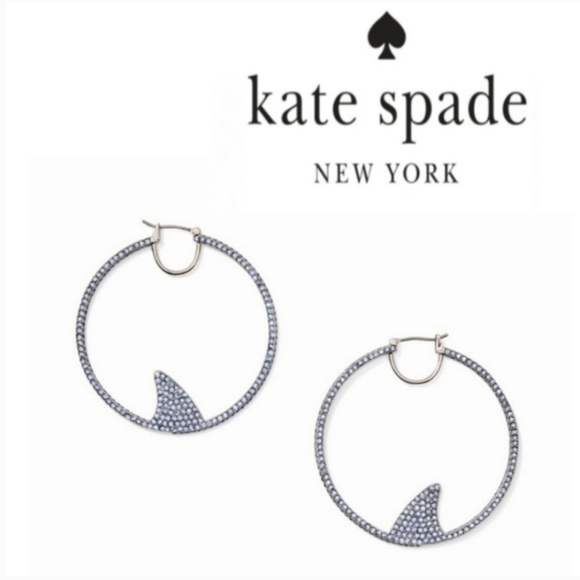 Women's Silver-tone Pavé Shark Fin Hoop Earrings - Picture 5 of 7